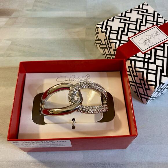 NWT Jaclyn Smith Silver Tone & Rhinestone Stretch Bracelet w/Box (2015) - Picture 1 of 5